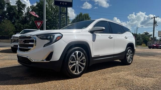 2020 GMC Terrain SLT in Summit White — front three-quarter view